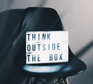 Identità online - think outside the box