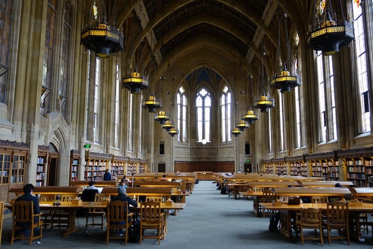 qualifiche brevi - biblioteca